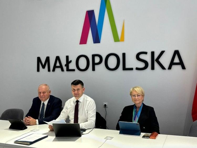 35 mln zł na rozbudowę dróg i scalenie gruntów