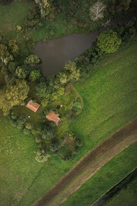 Zdjęcie z nalotów bezzałogowym statkiem powietrznym.