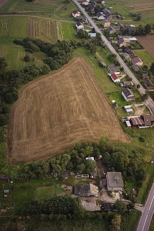 Zdjęcie z nalotów bezzałogowym statkiem powietrznym.